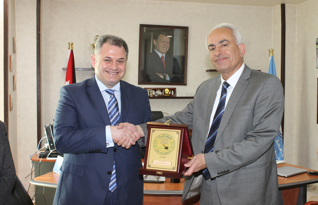 isra university جامعة الإسراء