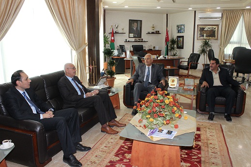 isra university جامعة الإسراء